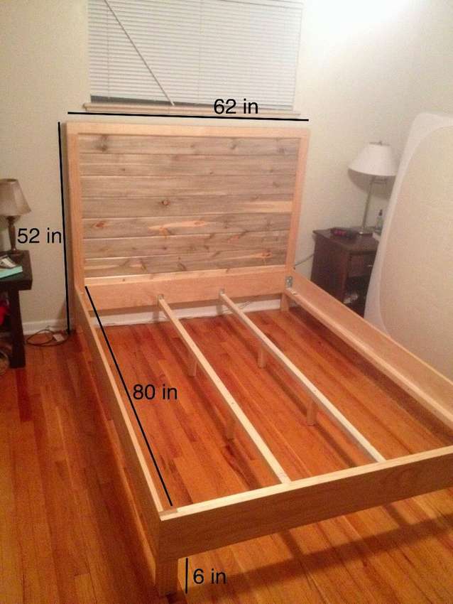 дървено тапицерия за легло и половина