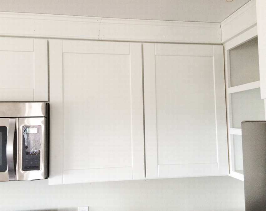 стенен шкаф за кухня с врати