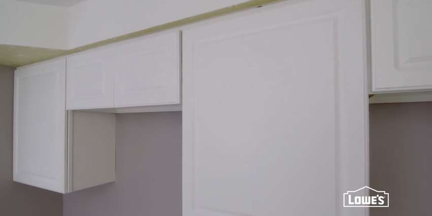 монтаж на стенни шкафове за кухнята