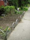 Ограда с колела